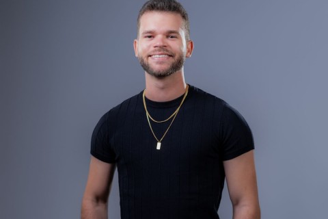 Apostando no brega, Galeguinho O Original lança o álbum “Sabor do Verão”