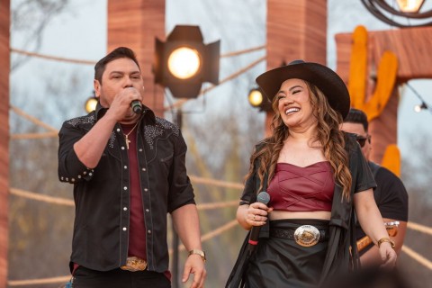 Cláudio Ney e Juliana: a “Banda que Toca Forró” e conquista o público