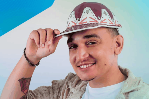 João Gomes se emociona ao visitar estádio do Barcelona