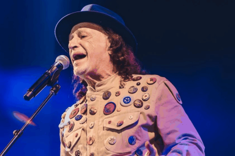 Vida e obra de Alceu Valença viram musical com estreia marcada; saiba mais