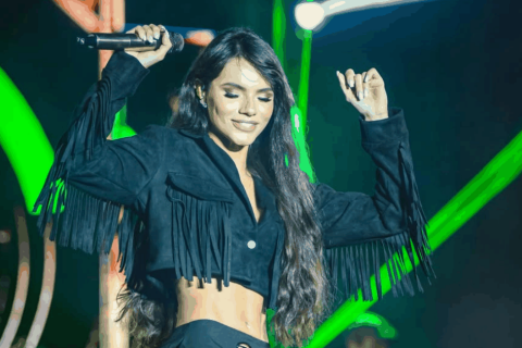 Samara Souto anuncia saída da Banda Magníficos