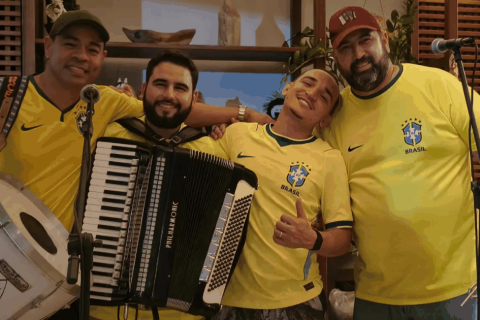 João Gomes recebe trio pé de serra em casa e banda compartilha mensagem de gratidão na web